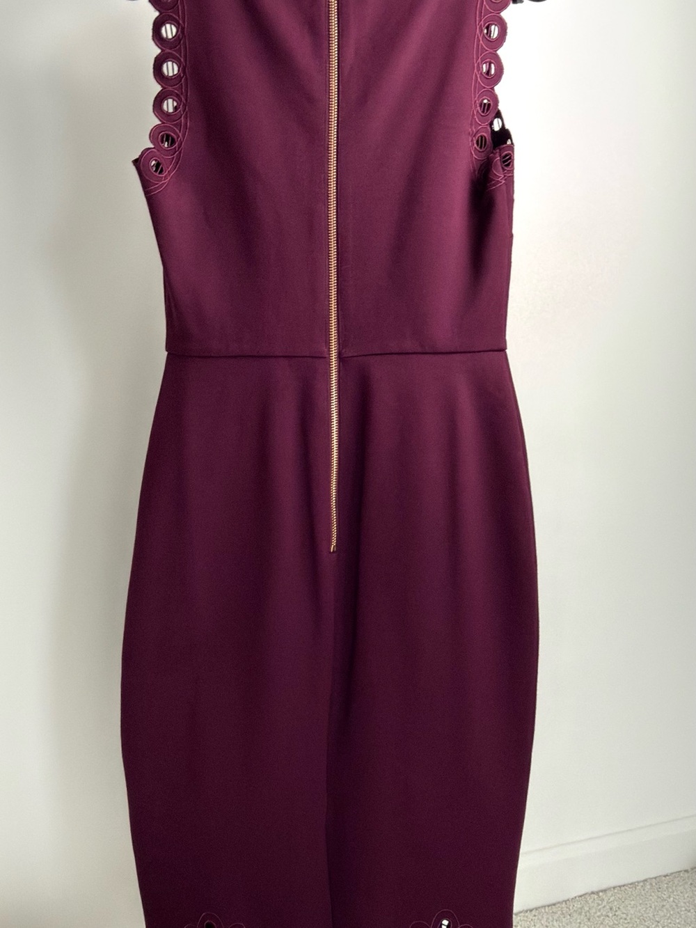 TED BAKER Burgundy Cutout Lace Sheath Dress Sz 1 / US 4 - Picture 10 of 14